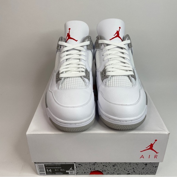 Nike Air Jordan 4 Retro “White Oreo” 2023 - Picture 2 of 4